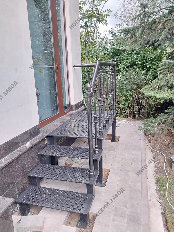 Литые лестничные ограждения