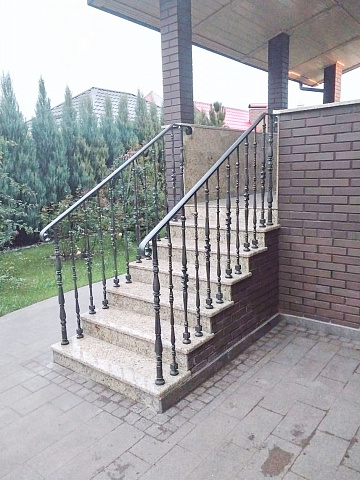 Литые лестничные ограждения