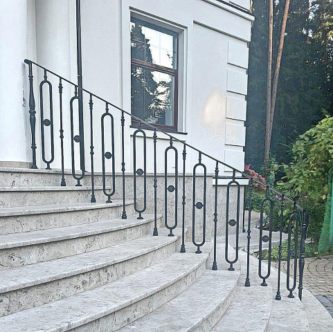 Литые лестничные ограждения